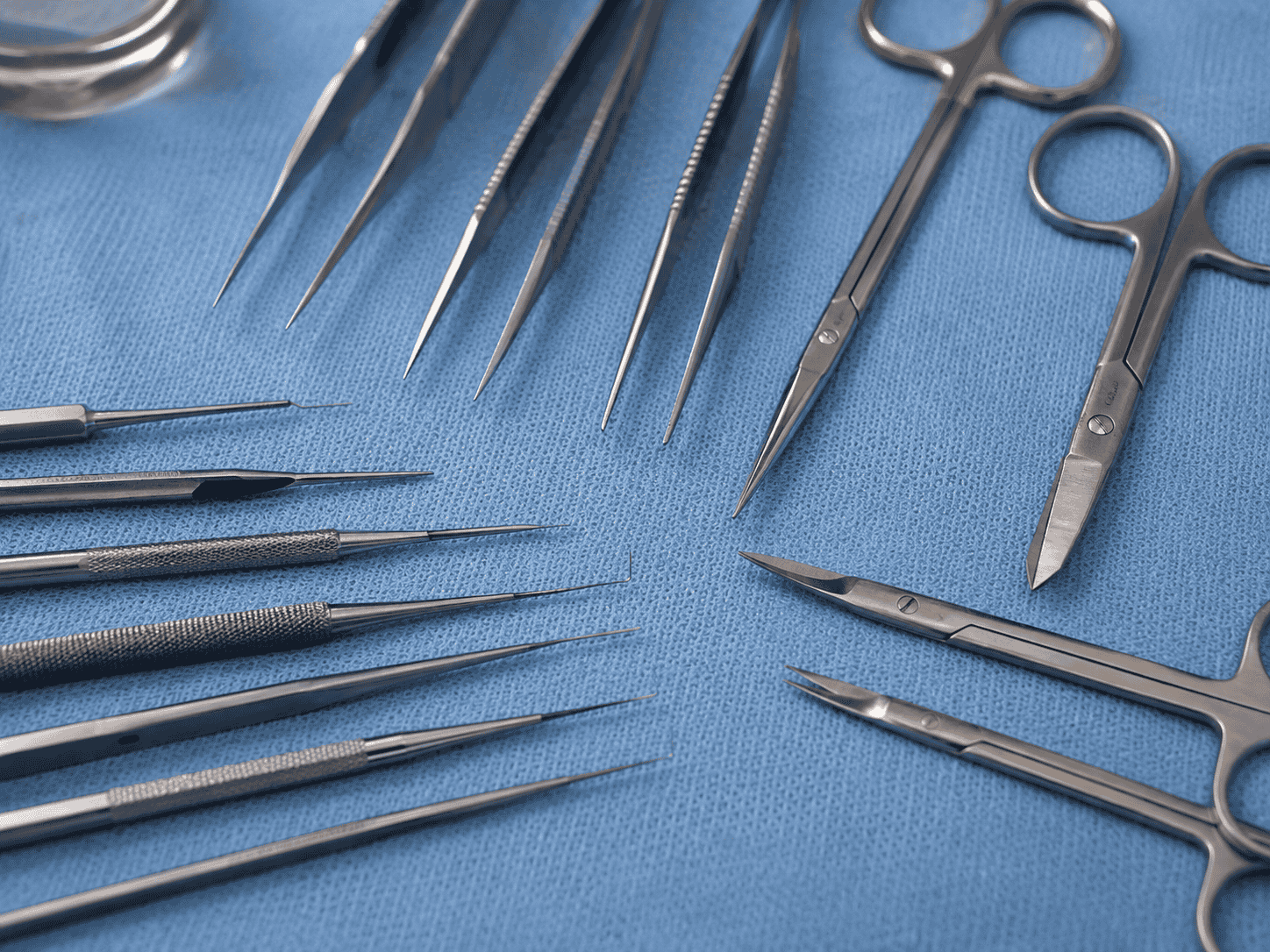 Physician credential context in healthcare marketing