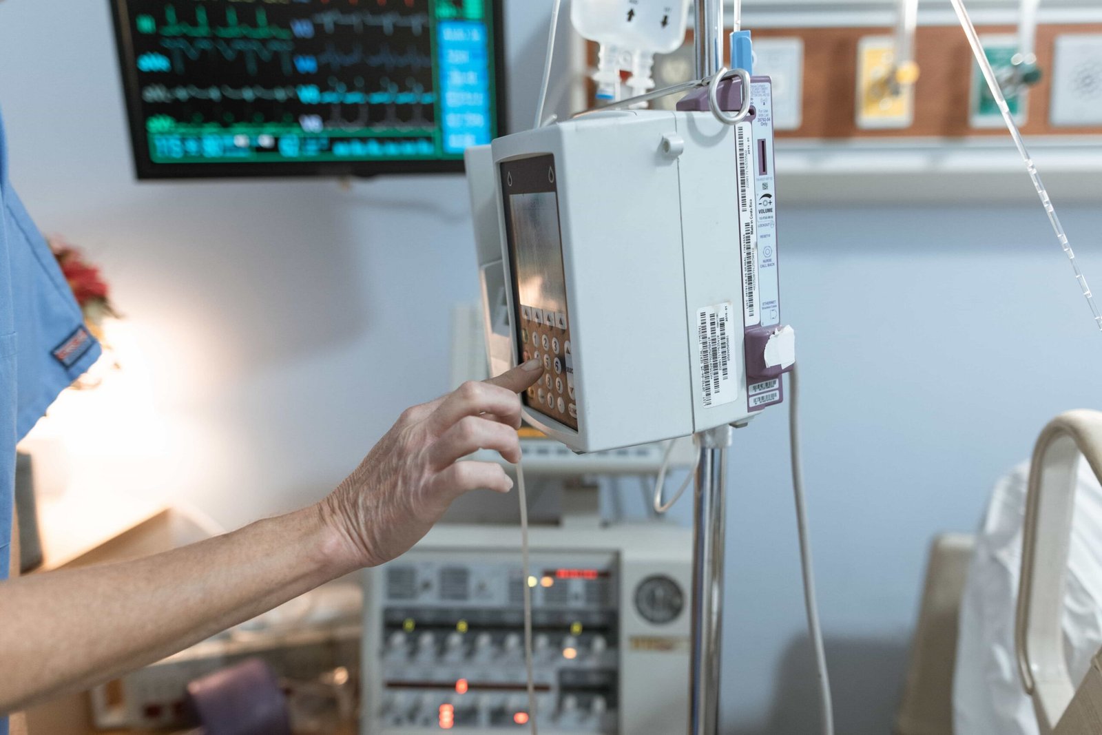 Service understanding before provider comparison